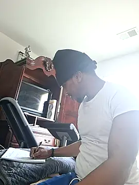 Snapshot of bigboytoy912 chatting on 1, 7, 2026 bigboytoy912 online show from 1, 7, 2026