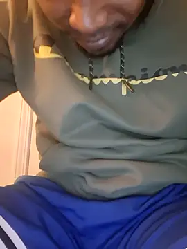 Snapshot of bigboytoy912 chatting on 25, 6, 2026 bigboytoy912 online show from 25, 6, 2026