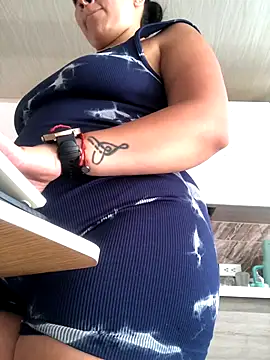 Abigail Cowen online show from 26, 11, 2025