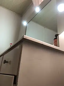 Abigail Cowen online show from 5, 10, 2025