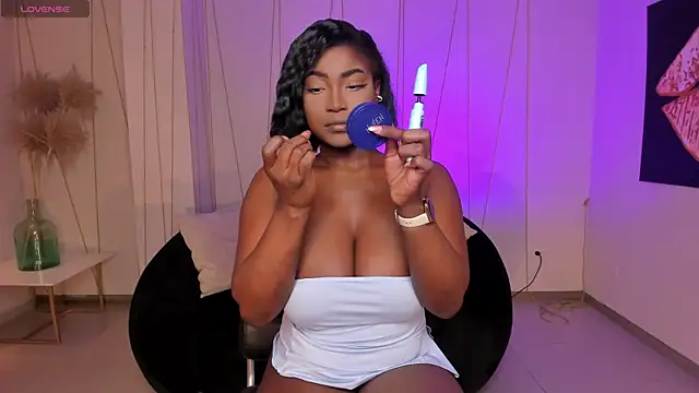 SavannahStorm online show from 23, 5, 2026