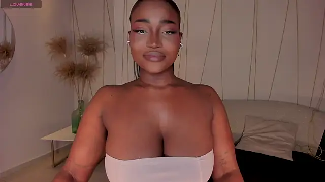 SavannahStorm online show from 3, 6, 2026