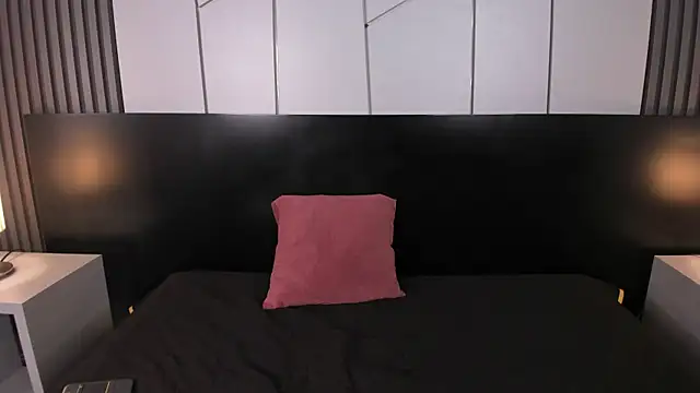 liz goth online show from 21, 2, 2025