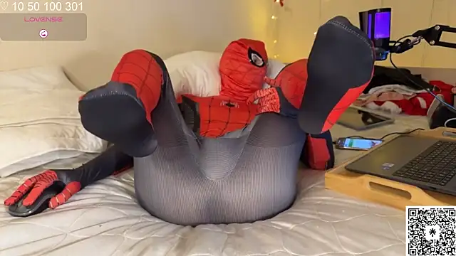 curlyboyy  online show from 27, 2, 2025