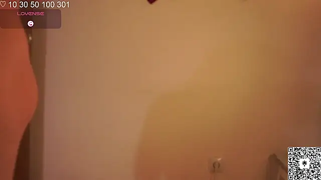 curlyboyy  online show from 17, 2, 2025