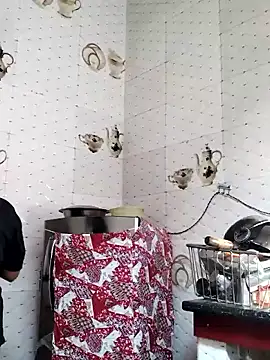 illay love online show from 4, 11, 2025