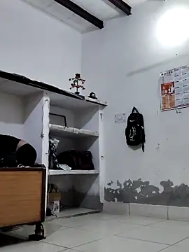 illay love online show from 8, 11, 2025