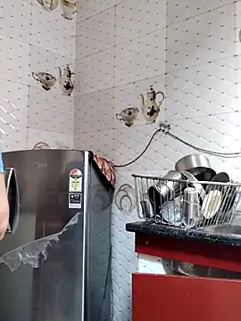 illay love online show from 18, 11, 2025