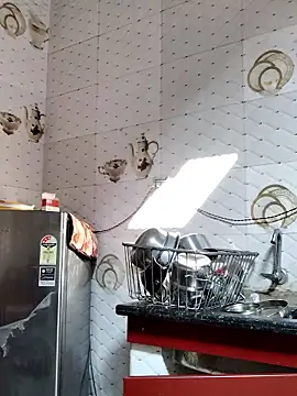 illay love online show from 4, 2, 2026