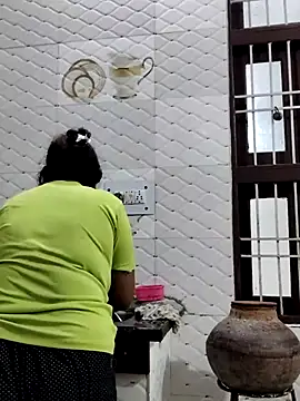 illay love online show from 14, 2, 2026