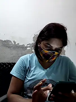 illay love online show from 10, 10, 2025