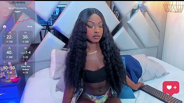 Nahomi-Hill online show from 8, 3, 2025