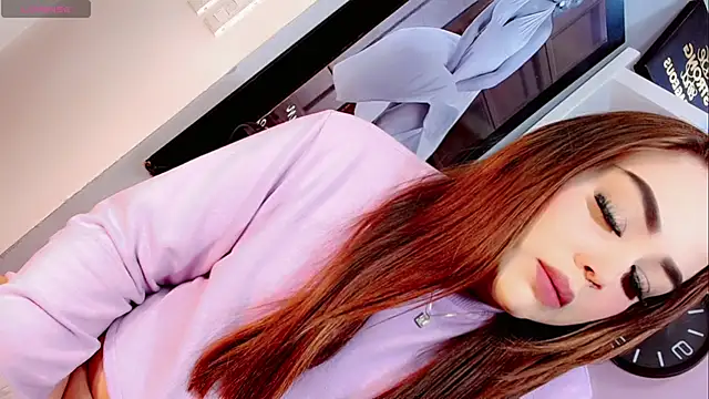 Sophia-Isabella online show from 8, 3, 2025