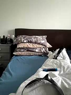 maturemale2024 online show from 15, 10, 2025