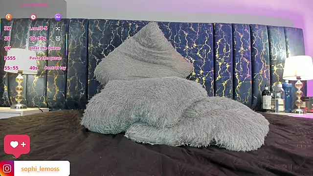 Sophia Lemos online show from 11, 11, 2025