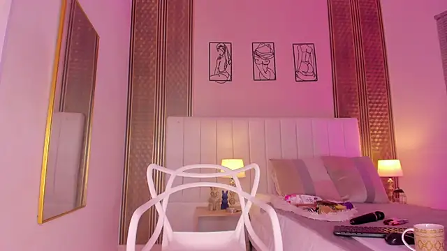 zoe sky  online show from 24, 11, 2025