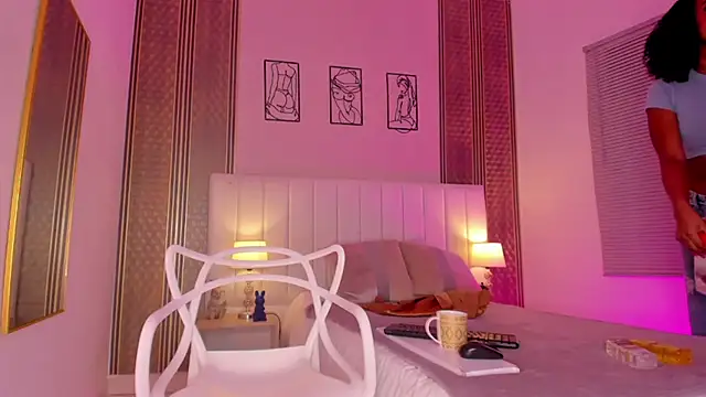 zoe sky  online show from 25, 9, 2025