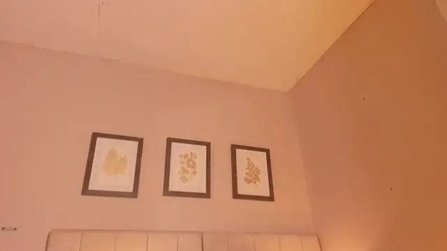 zoe sky  online show from 28, 3, 2026