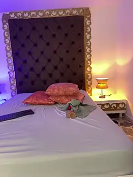 Adel Nesbiit online show from 30, 6, 2026