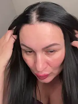 Helena7077 online show from 18, 12, 2025