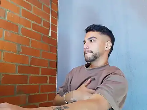 Leandro valenzuela online show from 10, 10, 2025