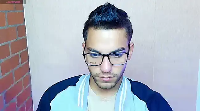 Leandro valenzuela online show from 5, 3, 2025