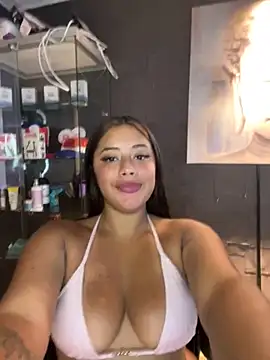 ElaaPerez online show from 10, 11, 2025