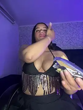 ElaaPerez online show from 4, 3, 2025