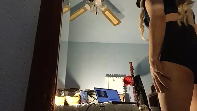 Sandrasaa online show from 12, 3, 2026