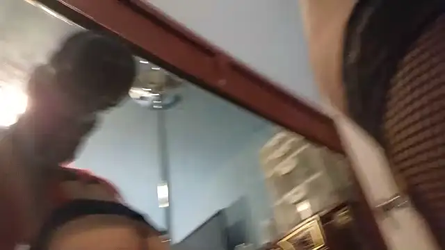 Sandrasaa online show from 5, 10, 2025