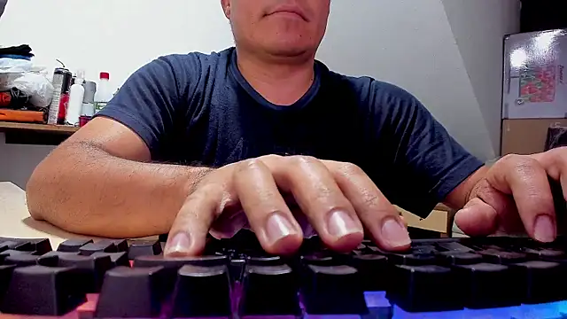 Jhonatan Morales S online show from 18, 10, 2025