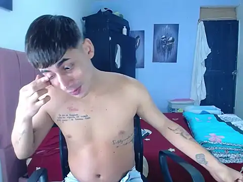 boy latino sex online show from 16, 9, 2025