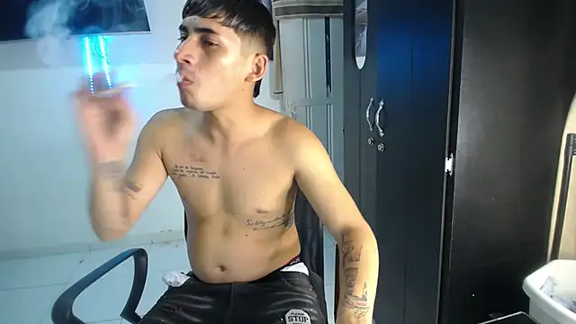 boy latino sex online show from 15, 10, 2025