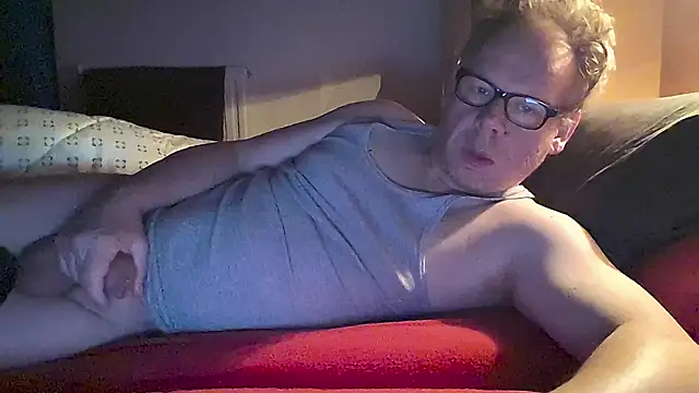 kinkyslet8 online show from 22, 12, 2025