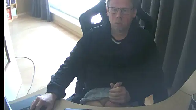 kinkyslet8 online show from 31, 3, 2026