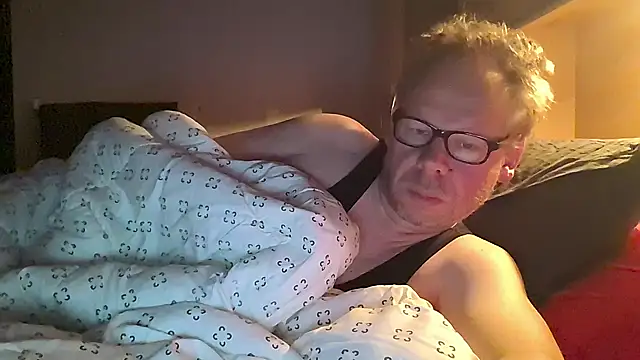 kinkyslet8 online show from 9, 10, 2025