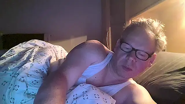 kinkyslet8 online show from 15, 11, 2025