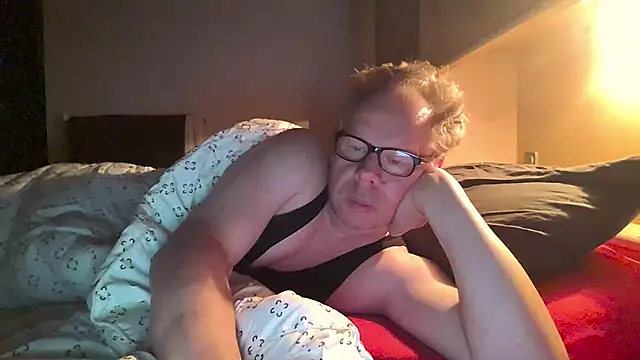 kinkyslet8 online show from 29, 9, 2025