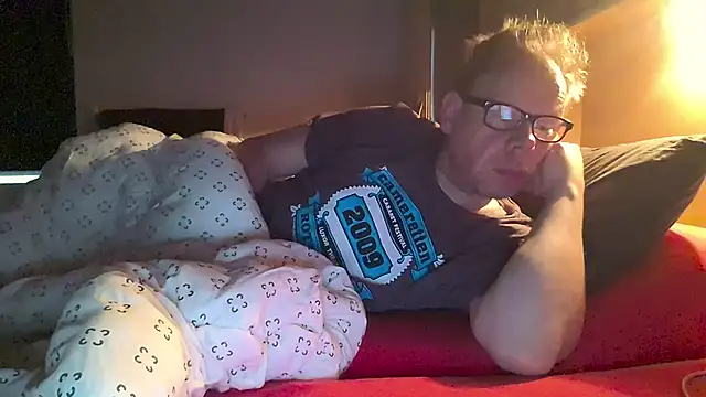 kinkyslet8 online show from 31, 10, 2025