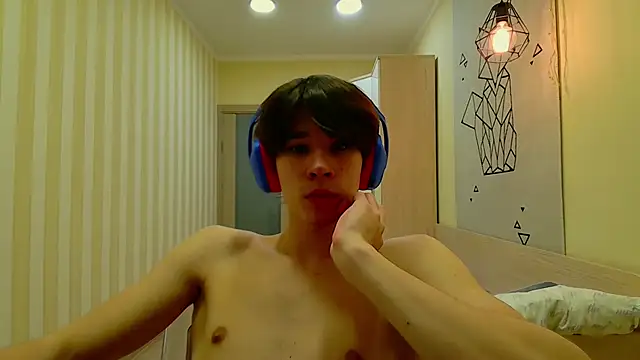 gayGamogey online show from 9, 1, 2025