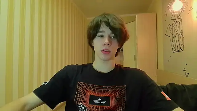 gayGamogey online show from 18, 3, 2025