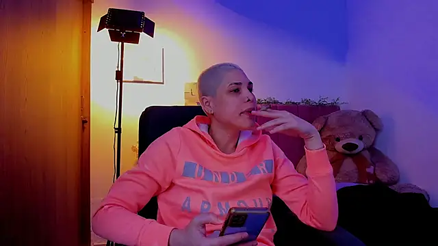 Charlee pink online show from 17, 4, 2026