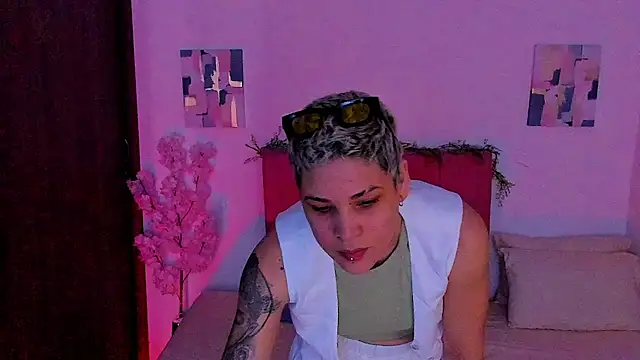 Charlee pink online show from 24, 10, 2025