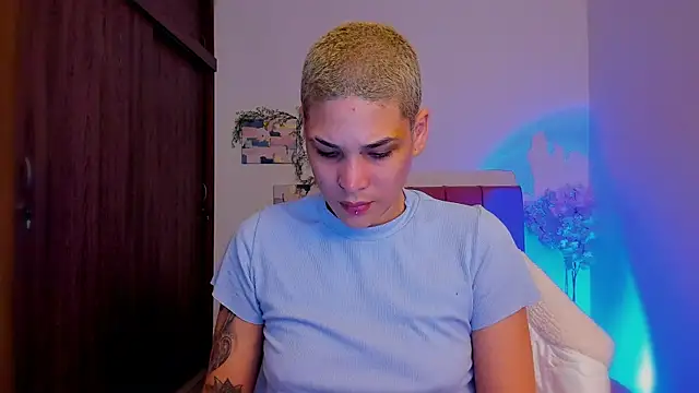 Charlee pink online show from 15, 1, 2026