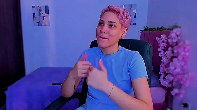 Charlee pink online show from 15, 12, 2025