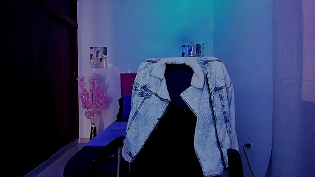 Charlee pink online show from 29, 9, 2025