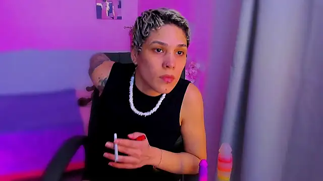 Charlee pink online show from 22, 11, 2025