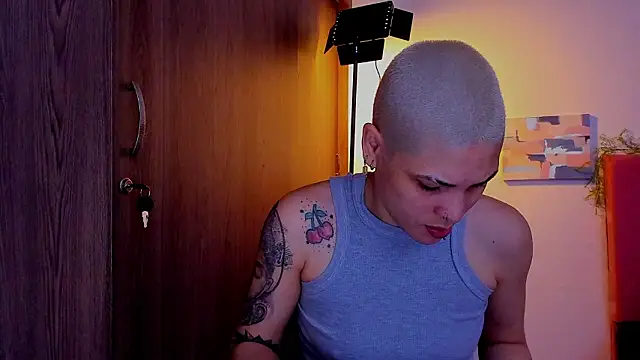 Charlee pink online show from 18, 3, 2026