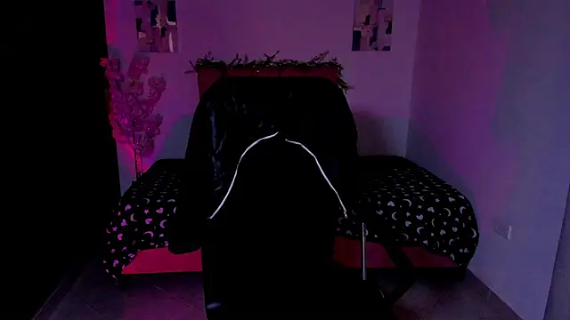 Charlee pink online show from 8, 10, 2025