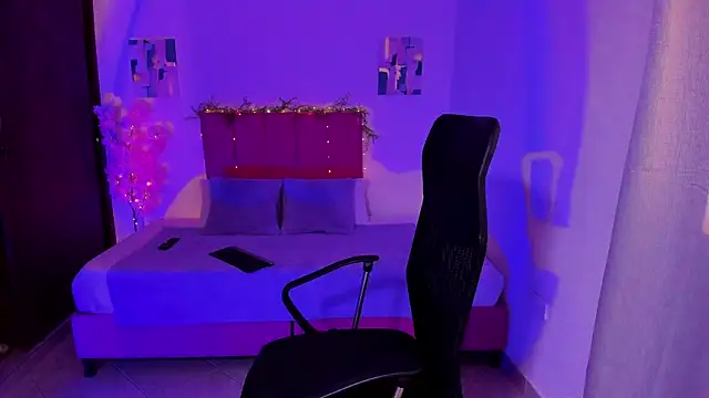 Charlee pink online show from 12, 10, 2025